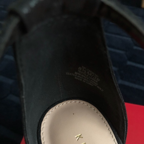 NIB Kelly & Katie Black Shimmer Heels - Picture 3 of 7